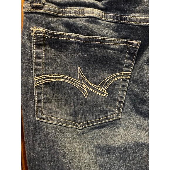 Wrangler Womens Jeans Bootcut Size 11 Hemmed 29 inch Inseam Detailed Stitching - Picture 6 of 12